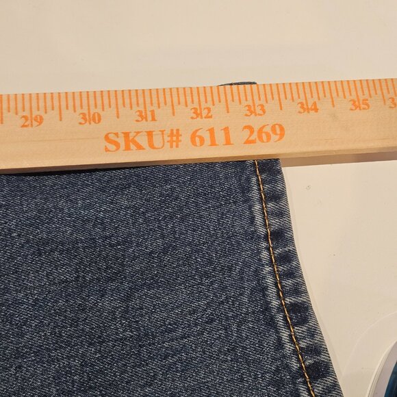 Levi's 511 Men's Jeans 36x34 Straight Leg Slim Fit Classic Levi Strauss Look EUC - Picture 7 of 11